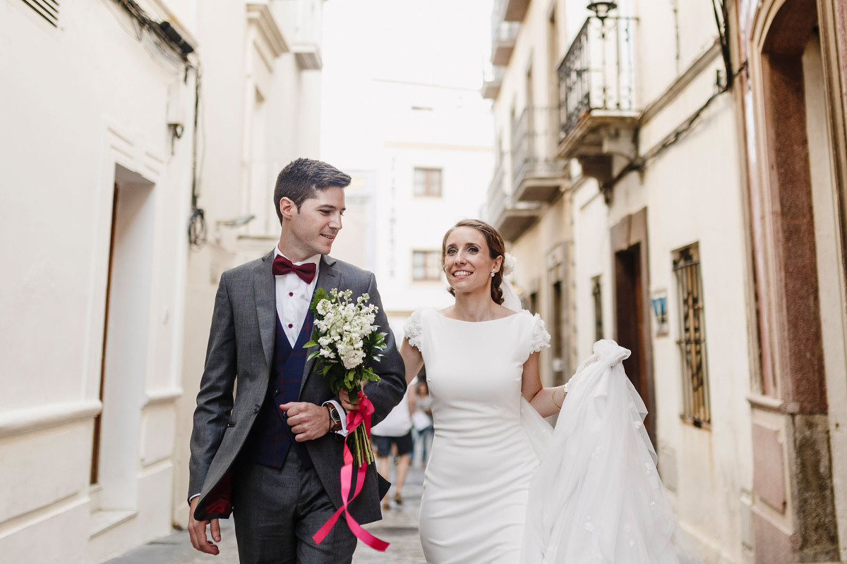 Juan Luis Morillla. Boda en Tarifa, Cádiz. Wedding in Tarifa. Iglesia de San Mateo. Hotel 100x100 Fun