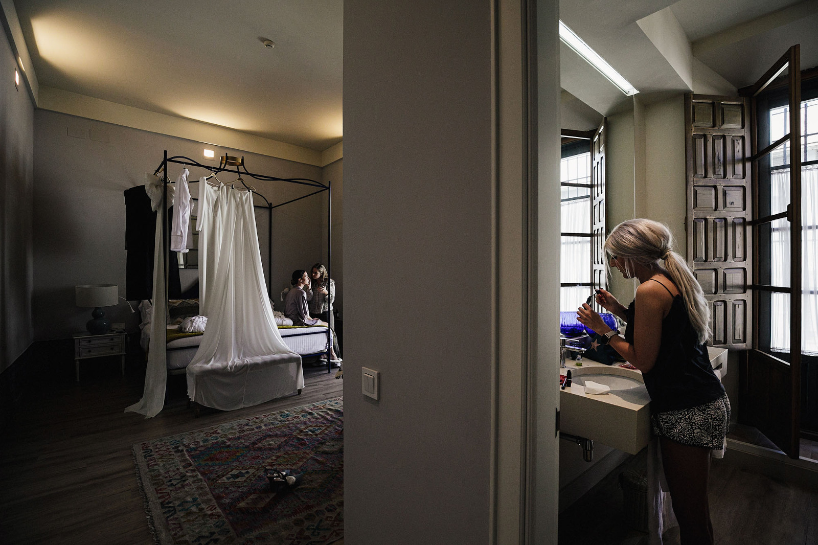 Fotografia de boda en Sevilla. Iglesia de La Caridad. Abades Triana. Juan Luis Morilla. Wedding photography in Seville.